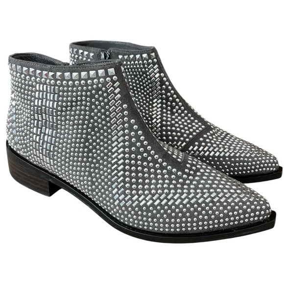 LINEA PAOLO BIANKA Size 8 Gray Suede Silver Studded Ankle Western Booties - Picture 1 of 9